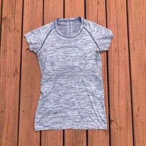 Lululemon Swiftly Tech Short Sleeve Crew Heathered Hero Blue Style W3MHBS Sz 10
